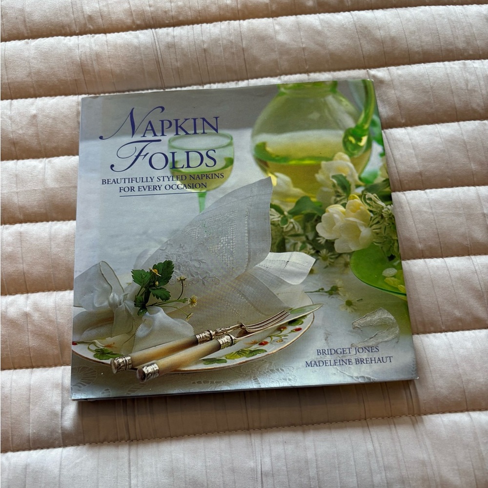 Napkin Folds Hardcover Book